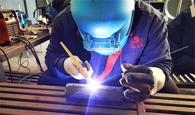 保定哪個學(xué)校有短期焊工培訓(xùn)？   