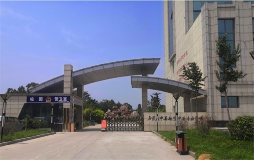  石家莊中英航空學(xué)校學(xué)費(fèi)貴嗎？   