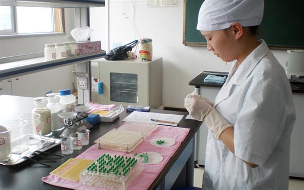 泰安醫(yī)藥學校：學藥學專業(yè)好不好？