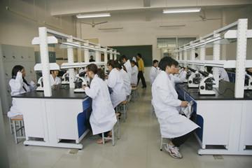 山東現(xiàn)代畜牧獸醫(yī)專修學校怎么樣？有什么辦學優(yōu)勢嗎？