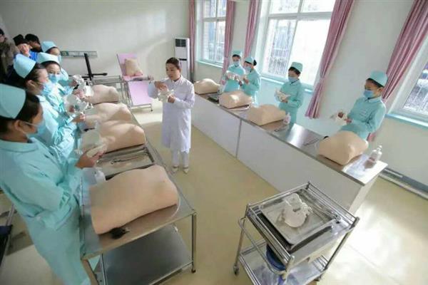 石家莊北方醫(yī)學(xué)中等專業(yè)學(xué)校有優(yōu)惠政策嗎？畢業(yè)好就業(yè)嗎？