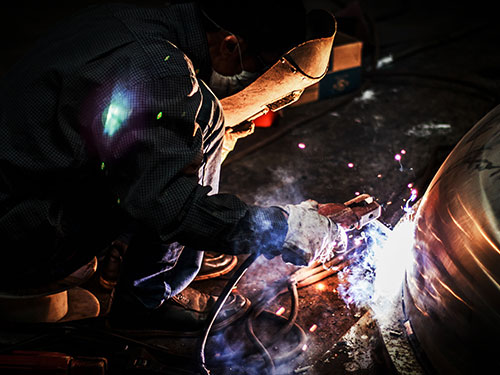 焊工專業(yè)前景怎么樣？菏澤焊工學(xué)校哪家比較好？