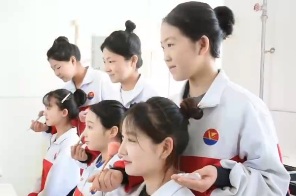 美發(fā)與形象設(shè)計(jì)