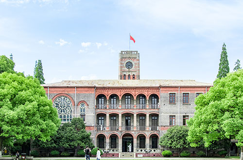 張家口新世紀(jì)職業(yè)學(xué)校有什么特點(diǎn)？為什么要選擇這家學(xué)校？