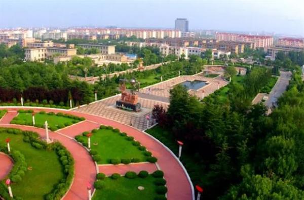 秦皇島渤?？萍贾械葘?zhuān)業(yè)學(xué)校